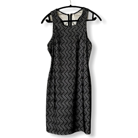 Ripe Black Ladies Dress - Picture 1 of 4